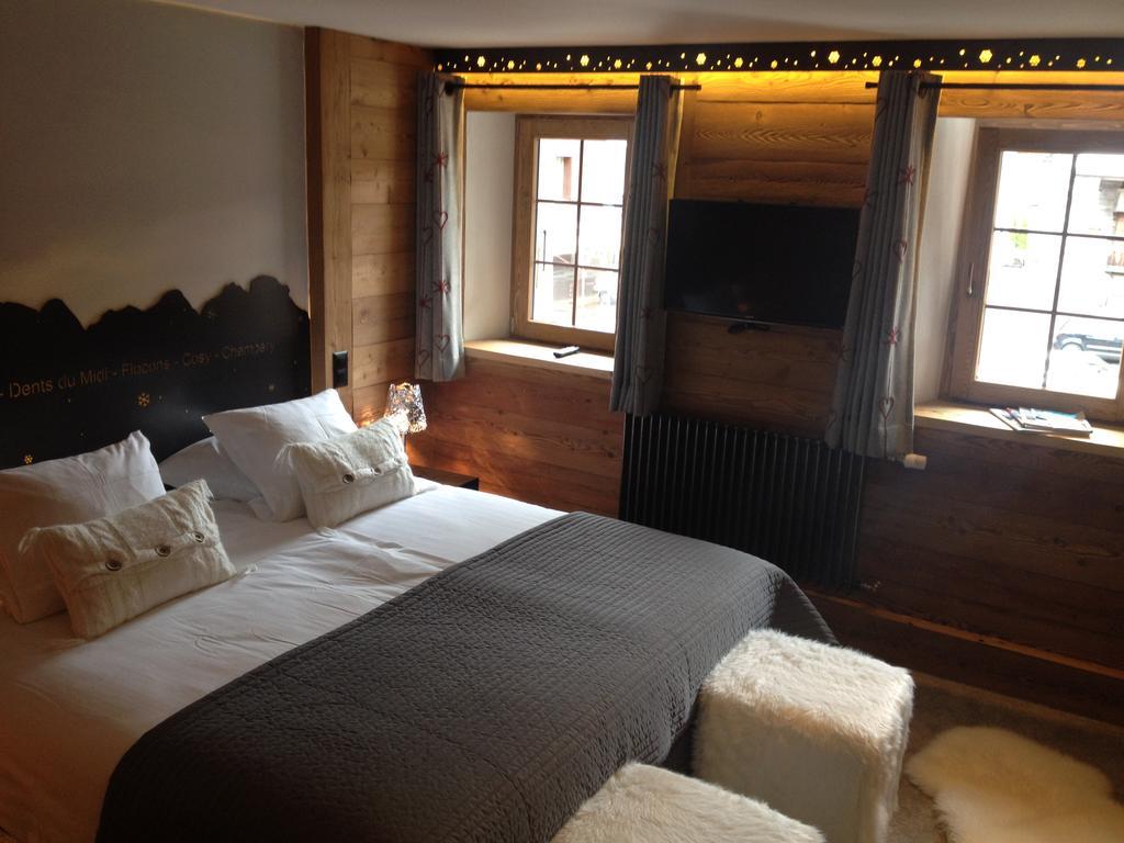 Le Chalet De L'Atelier - Le Nord Champery Ruang foto