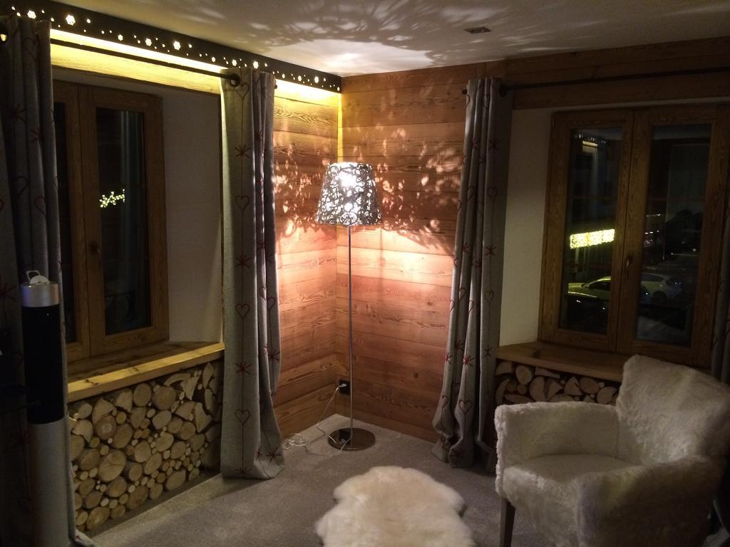 Le Chalet De L'Atelier - Le Nord Champery Bagian luar foto